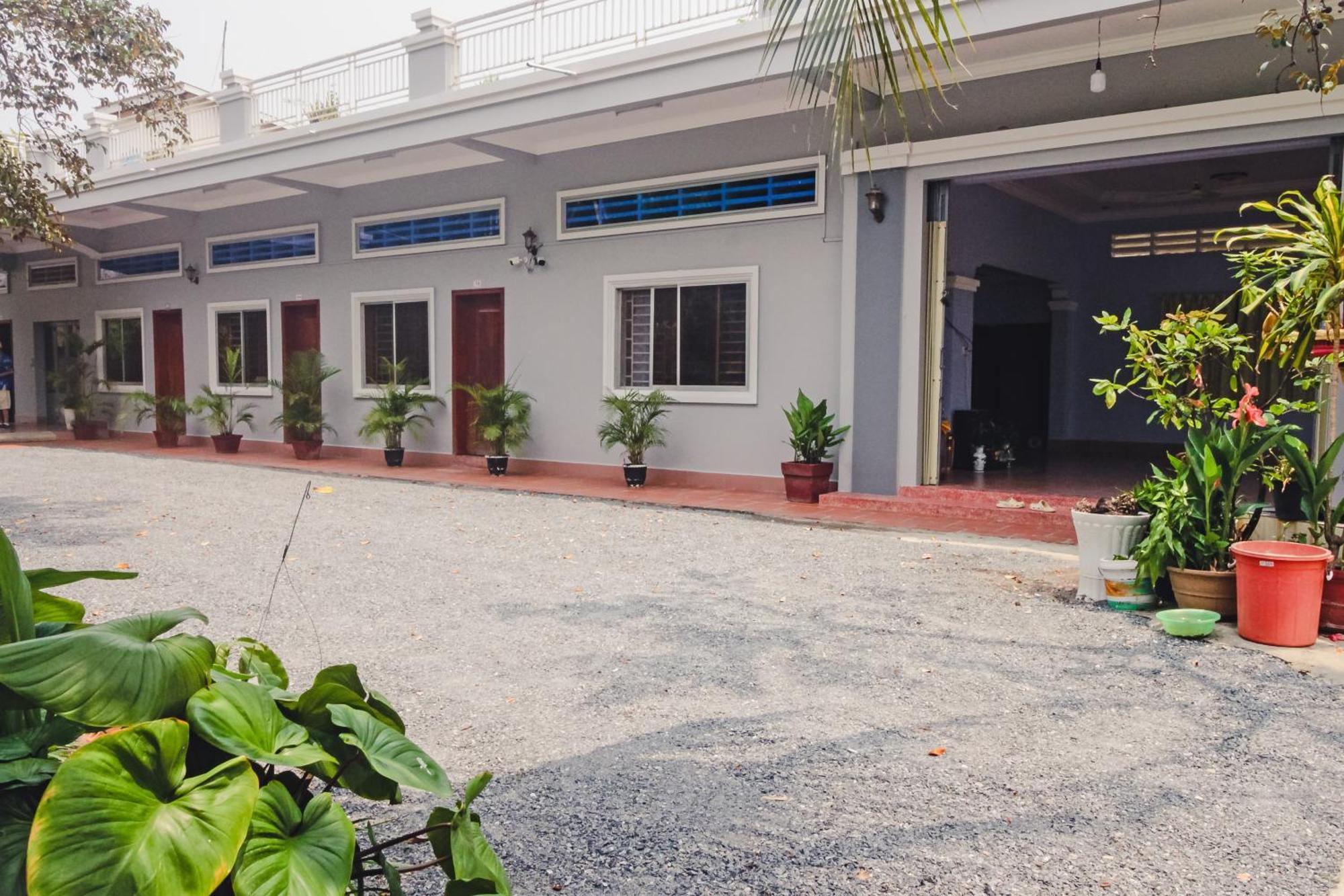Lea'S Guesthouse And Restaurant Kampot Exterior foto